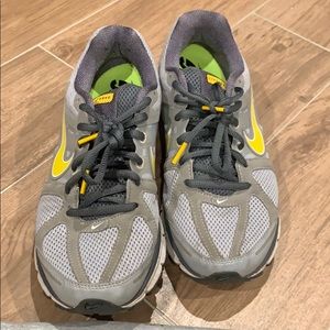 Nike Livestrong Women’s Sneakers